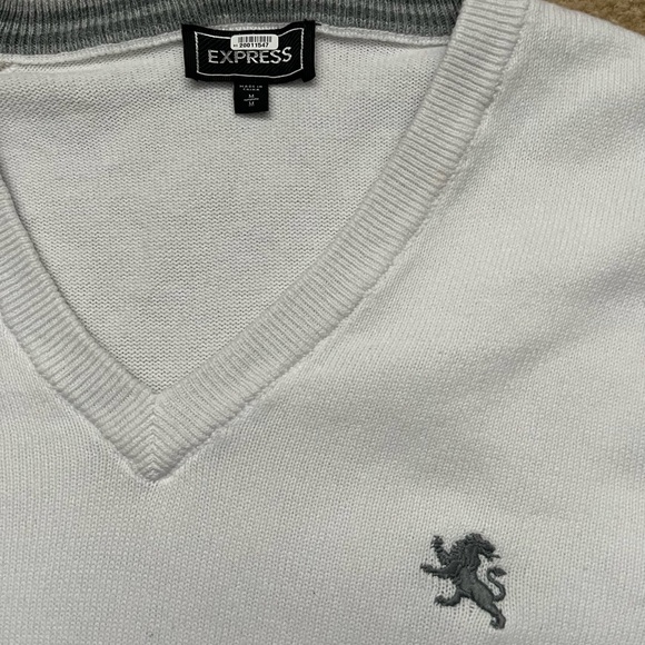 White Express V-Neck Sweater - Medium - Picture 4 of 5